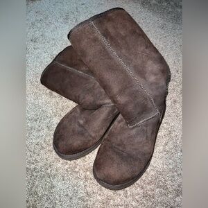 BROWN TALL UGGS - GREAT CONDITION size 8
